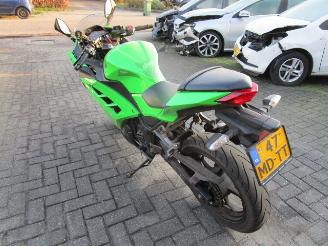 Vaurioauto  motor cycles Kawasaki  ninja 300 2014/3