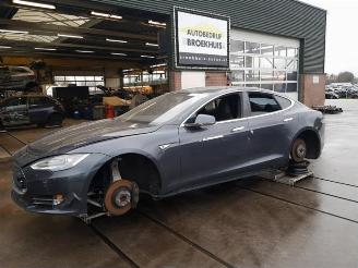 skadebil auto Tesla Model S Model S, Liftback, 2012 85 2015/1