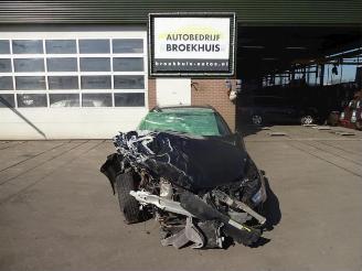 damaged passenger cars Audi A4 Avant A4 Avant (B9), Combi, 2015 2.0 TDI Ultra 16V 2016/3