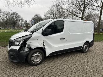 Vaurioauto  commercial vehicles Renault Trafic 1.6 dci t29 l1 2019/6