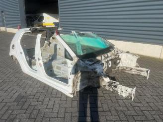 damaged passenger cars Volkswagen Golf Golf VII (AUA), Hatchback, 2012 / 2021 2.0 TDI 16V 2012/11