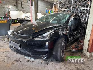 disassembly passenger cars Tesla Model 3 Model 3, Sedan, 2017 EV AWD 2019/5
