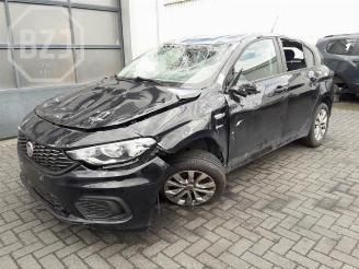 Autoverwertung Fiat Tipo Tipo (356H/357H), Hatchback, 2016 1.4 16V 2018