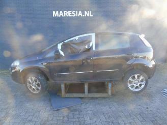 Unfall Kfz Van Fiat Punto Punto Evo (199), Hatchback, 2009 / 2012 1.3 JTD Multijet 85 16V Euro 5 2012/6