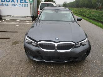 škoda strojů BMW 3-serie  2022/1