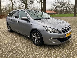 disassembly passenger cars Peugeot 308 1.2 Automaat Style 2015/10