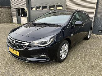 Voiture accidenté Opel Astra SPORTS TOURER 1.4T CLIMA / NAVI / CRUISE / 150PK 2019/3