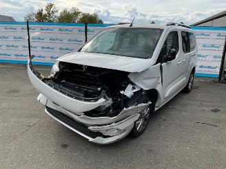 Damaged car Opel Combo 1.5 Life 2021/12