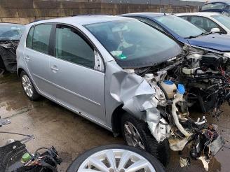 uszkodzony samochody osobowe Volkswagen Golf Golf V (1K1), Hatchback, 2003 / 2010 1.6 FSI 16V 2006/11