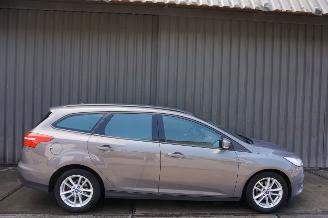 disassembly passenger cars Ford Focus 1.0 74kW Navigatie Trend Edition 2015/2