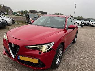 Voiture accidenté Alfa Romeo Stelvio 2.2 jtd 2017/11