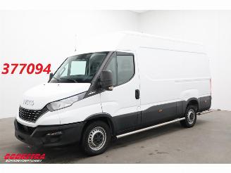 damaged commercial vehicles Iveco Daily 35S14 Hi-Matic Clima Cruise Bluetooth AHK 68.586 km! 2020/12