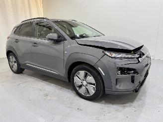 Vaurioauto  passenger cars Hyundai Kona EV Electric 64kWh Aut 2020/12