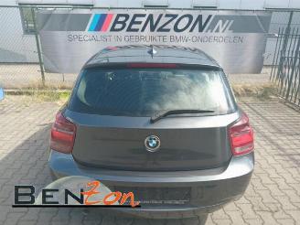 uszkodzony samochody ciężarowe BMW 1-serie  2011/10