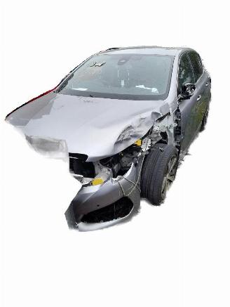 uszkodzony samochody ciężarowe Peugeot 308 GT Line 2020/1