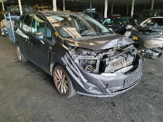 dañado vehículos comerciales Opel Meriva 1.4 Turbo Cosmo 2012/6