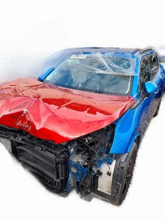Damaged car Peugeot 2008 Allure 2020/1