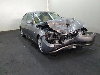 Voiture accidenté BMW 5-serie E60LCI 530i High Executive 2008/10