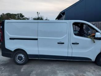 Purkuautot commercial vehicles Renault Trafic  2019/3