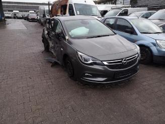 Auto incidentate Opel Astra Astra K, Hatchback 5-drs, 2015 / 2022 1.0 Turbo 12V 2017