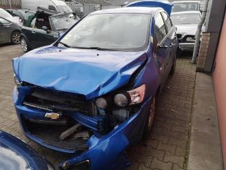 Voiture accidenté Chevrolet Aveo Aveo (300), Sedan, 2006 / 2015 1.4 16V 2012/6