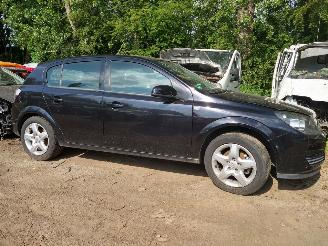 Opel Astra 1.6 Enjoy picture 1