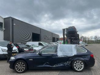 Damaged car BMW 5-serie Touring 528i AUTOMAAT High Executive BJ 2012 179644 KM 2012/1