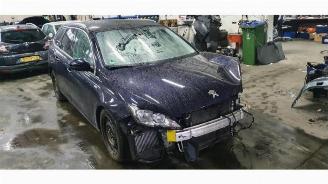damaged commercial vehicles Peugeot 308 308 SW (L4/L9/LC/LJ/LR), Combi 5-drs, 2014 / 2021 1.2 12V e-THP PureTech 130 2015/7