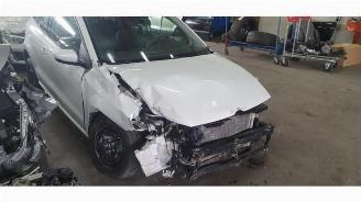 Coche accidentado Volkswagen Polo Polo V (6R), Hatchback, 2009 / 2017 1.2 TSI 16V BlueMotion Technology 2016/1
