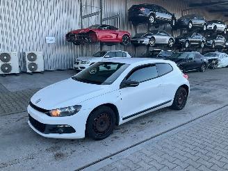 disassembly commercial vehicles Volkswagen Scirocco 2.0 TDI 2016/2