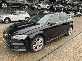 danneggiata veicoli commerciali Audi A3 Sportback 1.0 TFSI 2018/11