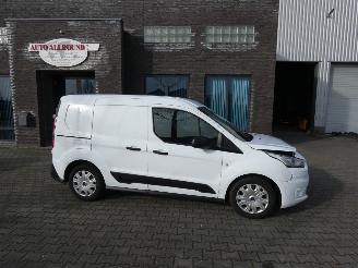 Vaurioauto  commercial vehicles Ford Transit Connect 1.5 ECOBLUE L1 TREND 2019/10