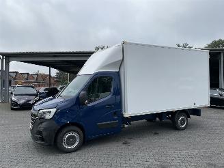 Vaurioauto  commercial vehicles Renault Master Koffer 3.5 t Navigation 2019/12