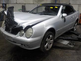 Auto da rottamare Mercedes CLK CLK (R208) Cabrio 2.0 200K Evo 16V (M111.956) [120kW]  (06-2000/03-200=
2) 2001/2
