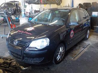 damaged motor cycles Volkswagen Polo Polo IV (9N1/2/3) Hatchback 1.2 (BBM) [44kW]  (05-2007/11-2009) 2006
