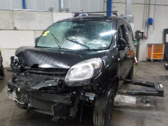 Auto incidentate Renault Kangoo Kangoo Express (FW) Van 1.5 dCi 90 FAP (K9K-608(K9K-B6)) [66kW]  (02-2=
009/...) 2013