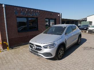 rozbiórka samochody osobowe Mercedes GLA 250 2021/3