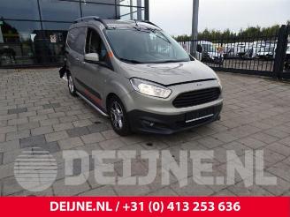 dommages motocyclettes  Ford Courier  2015/5