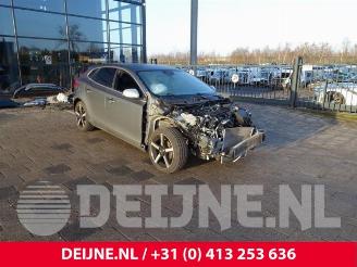 skadebil auto Volvo V-40 V40 (MV), Hatchback 5-drs, 2012 / 2019 2.0 D2 16V 2015/10