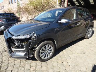 Vaurioauto  passenger cars Hyundai Kona Advantage 2021/1