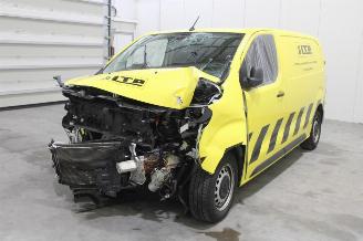 damaged commercial vehicles Peugeot Expert  2021/7