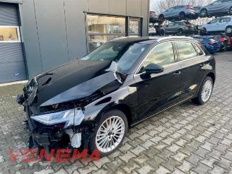 Voiture accidenté Audi A3 A3 Sportback (8YA), Hatchback 5-drs, 2019 2.0 30 TDI 16V 2023/11