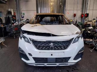uszkodzony samochody osobowe Peugeot 5008 5008 II (M4/MC/MJ/MR), MPV, 2016 1.6 BlueHDi 115 2017/10