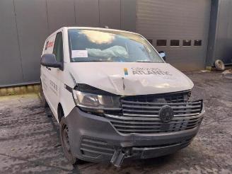 krockskadad bil bedrijf Volkswagen Transporter Transporter T6, Van, 2015 2.0 TDI 150 2022/2