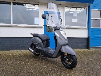 Vaurioauto  scooters Sym  NEW MIO 2019/1