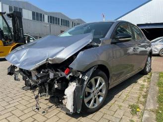 Coche accidentado Opel Corsa  2021/4