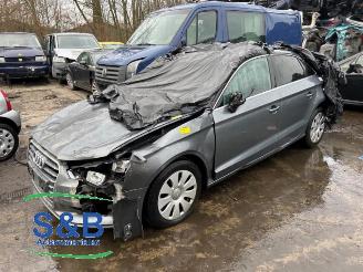 uszkodzony samochody osobowe Audi A3 A3 Limousine (8VS/8VM), Sedan, 2013 / 2020 1.6 TDI 16V 2013/12