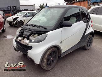 Purkuautot passenger cars Smart Fortwo Fortwo Coupe (451.3), Hatchback 3-drs, 2007 1.0 45 KW 2011/10