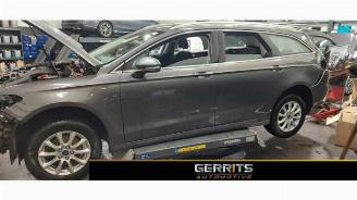 Voiture accidenté Ford Mondeo Mondeo V Wagon, Combi, 2014 1.5 TDCi 2018/4