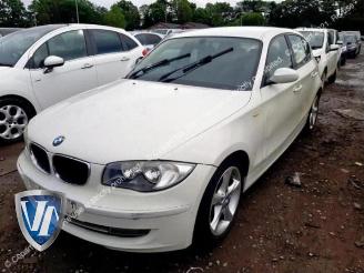 uszkodzony samochody osobowe BMW 1-serie 1 serie (E87/87N), Hatchback 5-drs, 2003 / 2012 118d 16V 2009/9